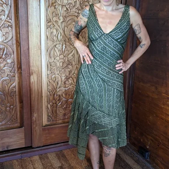 Green Dress - ALEXIA ADMOR NEW YORK Green Dress - ALEXIA ADMOR NEW YORK
